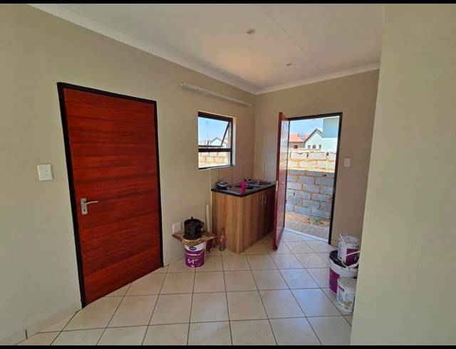 3 BEDROOM HOUSE FOR SALE IN SALFIN